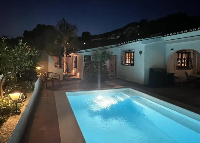 Вилла Romantic White -private Pool