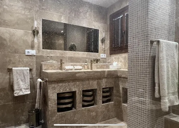 Вилла Romantic White -private Pool Нерха