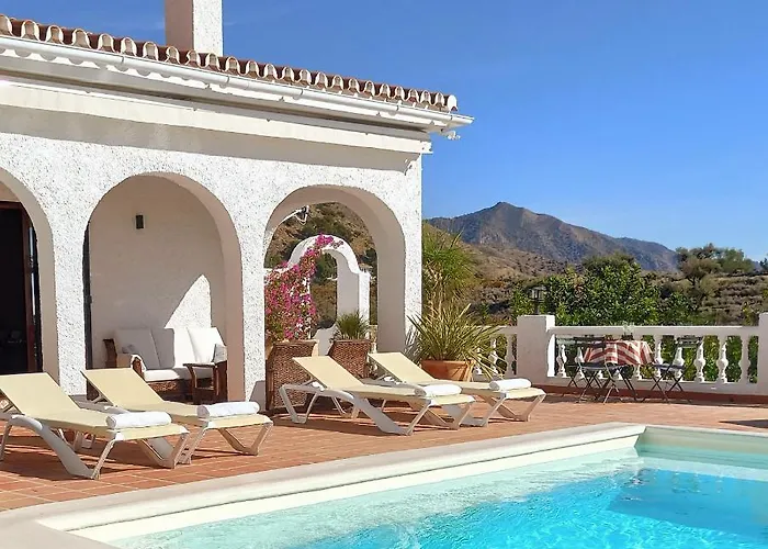 Romantic White -private Pool Нерха