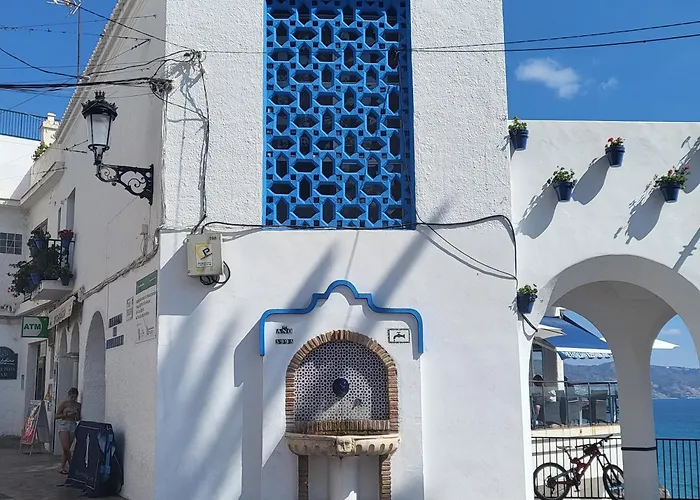 Romantic White -private Pool Вилла Нерха