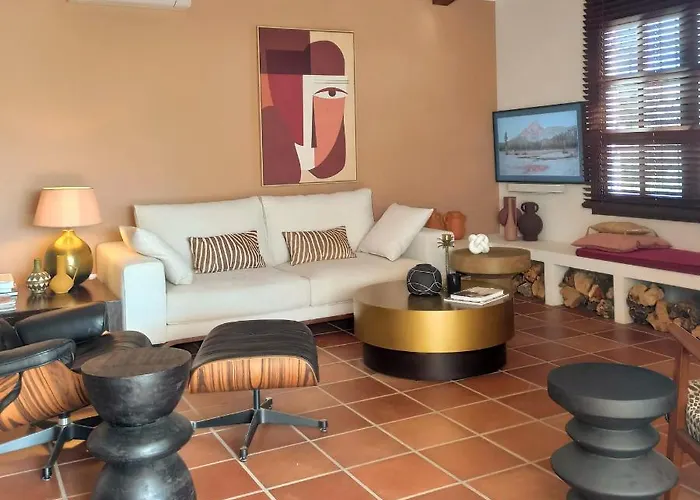 Romantic White -private Pool فيلة *