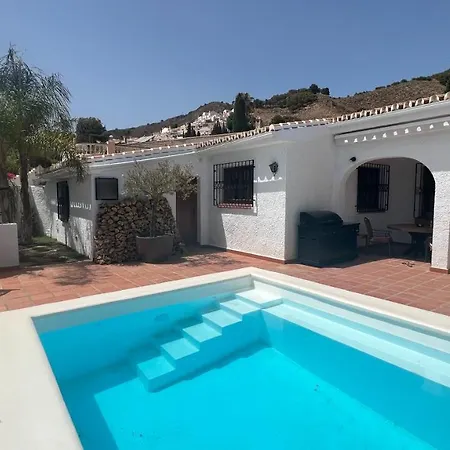 Βίλα Romantic White -private Pool