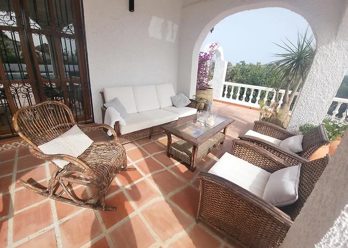 Romantic White -private Pool Vila Nerja