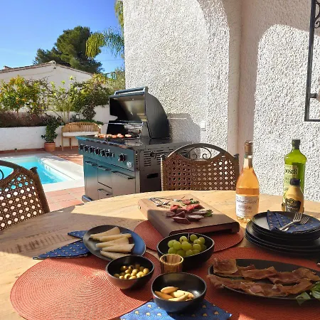 ヴィラ Romantic White -private Pool