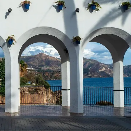 Romantic White -private Pool ヴィラ ネルハ