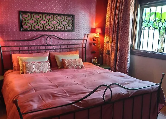 Romantic White -private Pool Villa Nerja