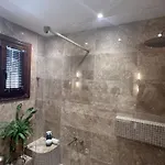 别墅 Romantic White -private Pool 内尔哈